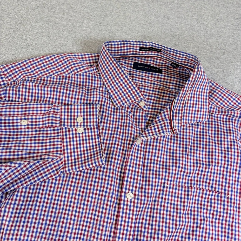 Tommy Hilfiger Button Down Mens 2XL 18.5 34/35 Red Blue Regular Fit Wrinkle Free